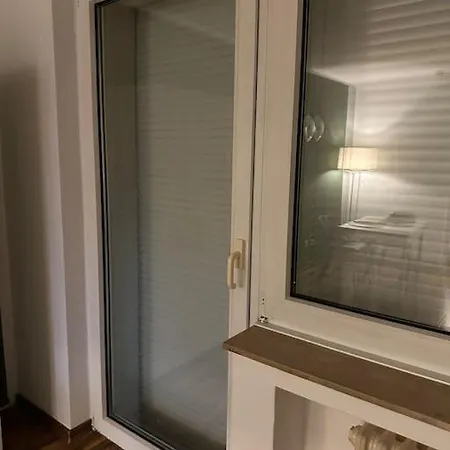 Apartman Gemuetliche Wohnung, Im Zentrum Von Krefeld