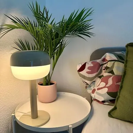 Gemuetliche Wohnung, Im Zentrum Von Apartman *